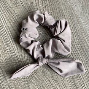 Lulu Lemon Bow Hair Tie